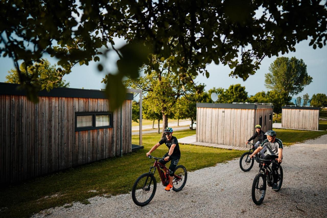 Chaletpark Petzen Feistritz ob Bleiburg Bagian luar foto